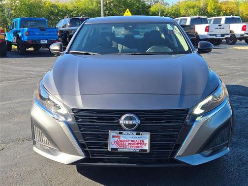 2025 Nissan Altima SV FWD