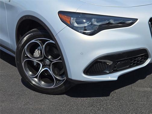 2024 Alfa Romeo Stelvio Ti