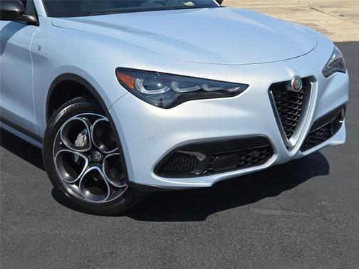 2024 Alfa Romeo Stelvio Ti