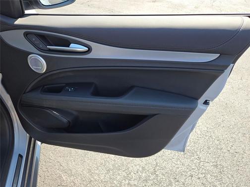 2024 Alfa Romeo Stelvio Ti