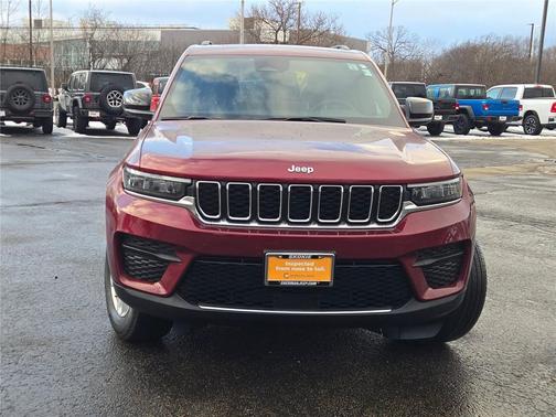 2024 Jeep Grand Cherokee Laredo