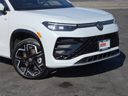 2025 Volkswagen Tiguan 2.0T SEL R-Line 4MOTION