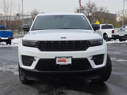 2024 Jeep Grand Cherokee Altitude