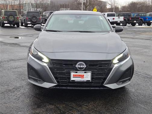 2025 Nissan Altima SV FWD