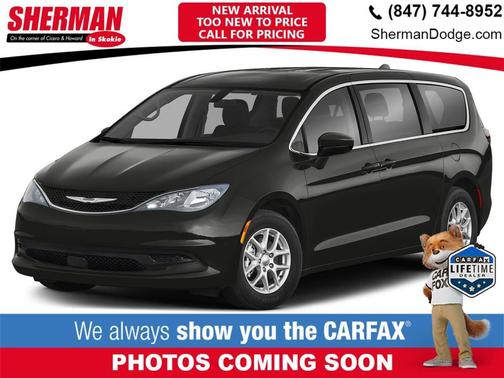 Brilliant Black Crystal Pearlcoat 2023 Chrysler Voyager LX