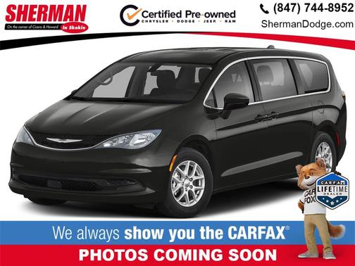 Brilliant Black Crystal Pearlcoat 2023 Chrysler Voyager LX
