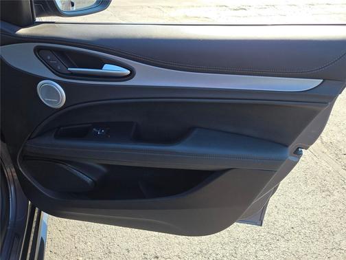 2024 Alfa Romeo Stelvio Veloce AWD