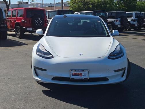 Pearl White Multi-Coat 2020 Tesla Model 3 Standard Range