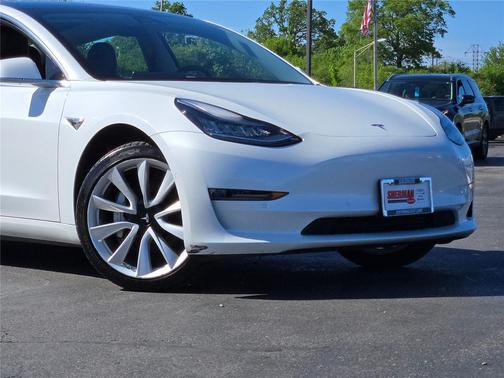 Pearl White Multi-Coat 2020 Tesla Model 3 Standard Range