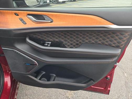 2022 Jeep Grand Cherokee Summit