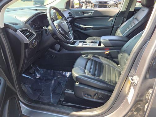 Gray Metallic 2024 Ford Edge SEL