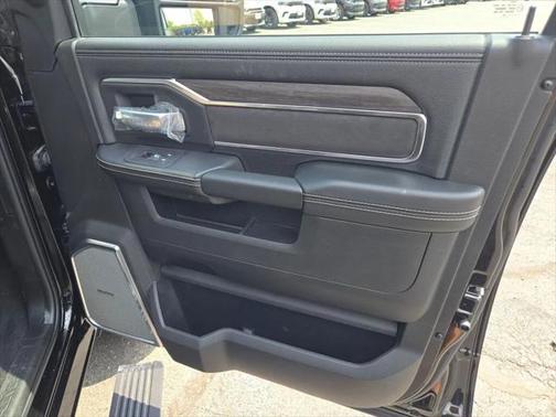 2025 RAM 2500 Laramie Crew Cab 4x4 6'4' Box