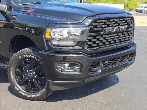 2024 RAM 2500 Big Horn Crew Cab 4x4 6'4' Box