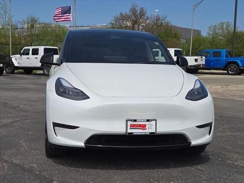 2024 Tesla Model Y Long Range Dual Motor All-Wheel Drive