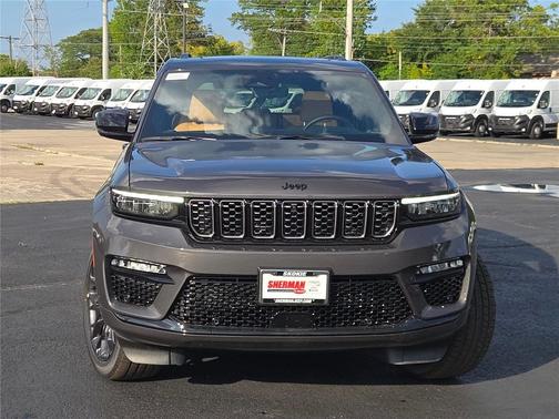 2025 Jeep Grand Cherokee Summit