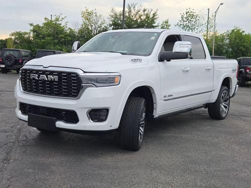 Bright White Clearcoat 2025 RAM 1500 ST