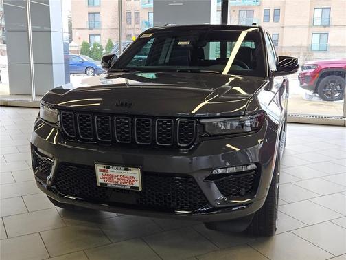 2025 Jeep Grand Cherokee Summit