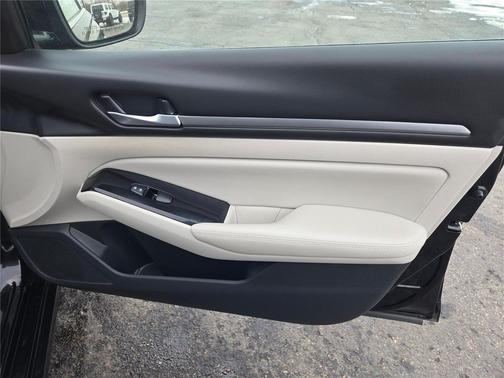 2024 Nissan Altima 2.5 SL