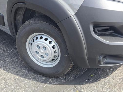 Ceramic Gray Clearcoat 2026 RAM ProMaster 1500 Low Roof