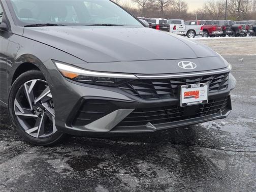 2025 Hyundai ELANTRA SEL