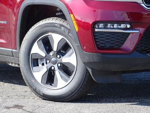 2025 Jeep Grand Cherokee 4xe Anniversary Edition