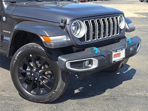 Granite Crystal Metallic Clearcoat 2024 Jeep Wrangler 4xe Sahara