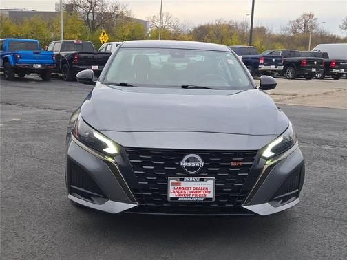 2023 Nissan Altima SR FWD