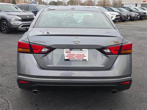 2023 Nissan Altima SR FWD