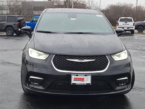 2026 Chrysler Pacifica L