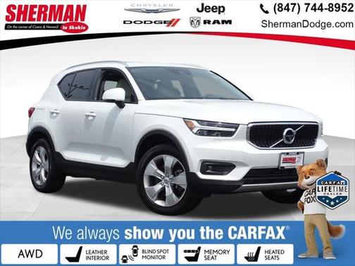 2022 Volvo XC40 T5 Momentum