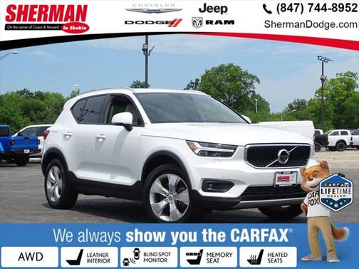 2022 Volvo XC40 T5 Momentum
