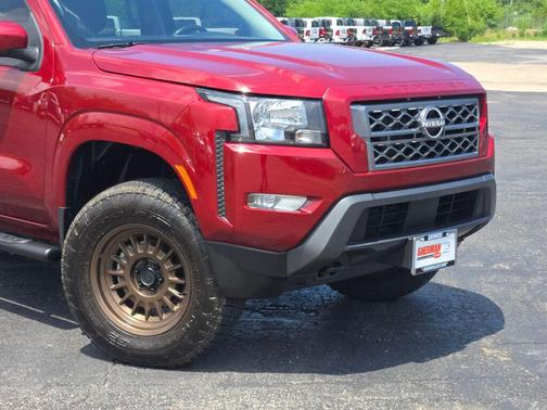 Cardinal Red Metallic Tricoat 2023 Nissan Frontier SV