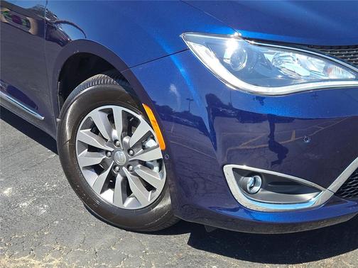 2020 Chrysler Pacifica Hybrid Limited
