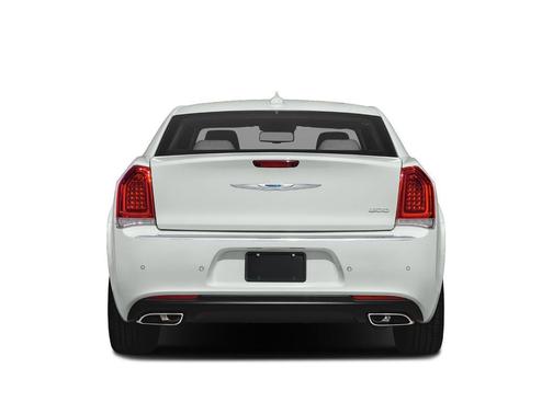 2018 Chrysler 300 Touring
