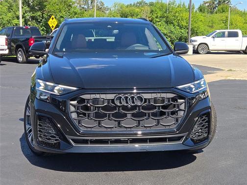2025 Audi Q8 55 Prestige