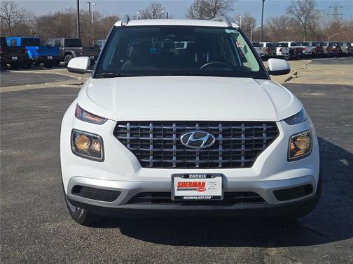 2025 Hyundai VENUE SEL