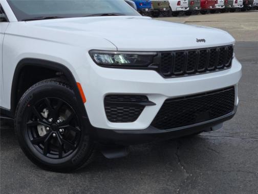 2024 Jeep Grand Cherokee Altitude