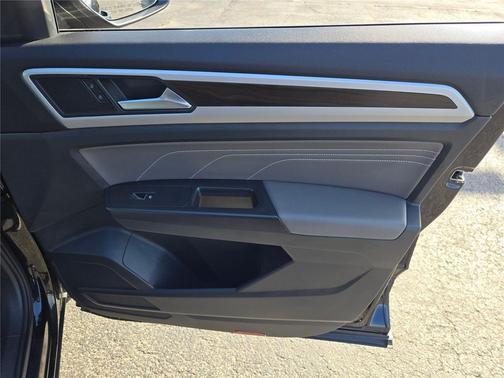 2023 Volkswagen Atlas 3.6L SE w/Technology