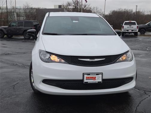 2026 Chrysler Voyager LX