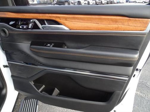 2024 Jeep Grand Wagoneer Series III 4x4