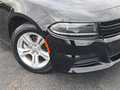 Pitch Black Clearcoat 2023 Dodge Charger SXT