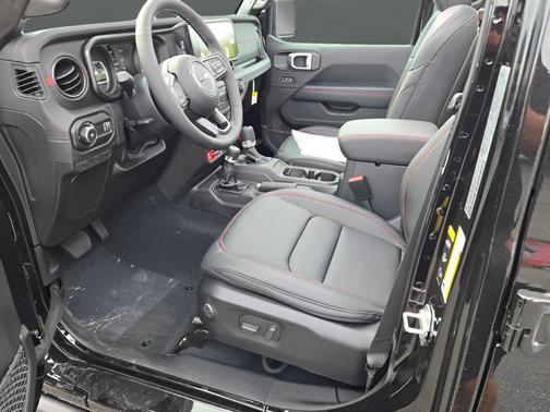 Black Clearcoat 2027 Jeep Wrangler Rubicon