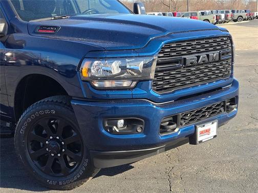 Patriot Blue Pearlcoat 2024 RAM 2500 Big Horn Crew Cab 4x4 6'4' Box
