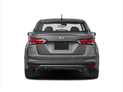 2022 Nissan Versa 1.6 SV