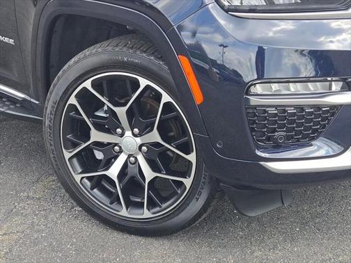 2024 Jeep Grand Cherokee Summit