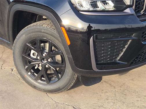 2026 Jeep Grand Cherokee Altitude