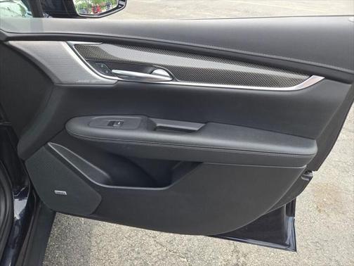 2021 Cadillac XT5 Sport
