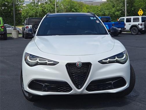2024 Alfa Romeo Stelvio Veloce AWD
