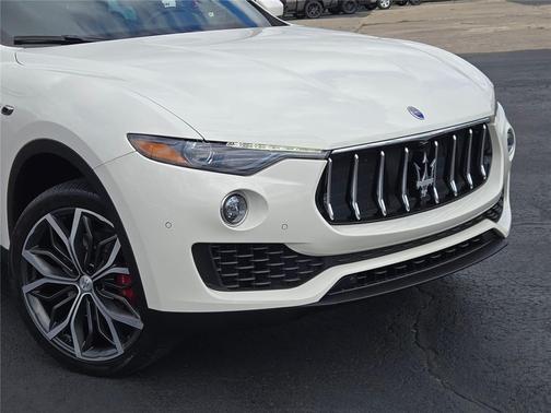 2018 Maserati Levante Base