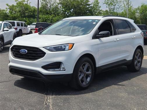 Oxford White 2022 Ford Edge SEL